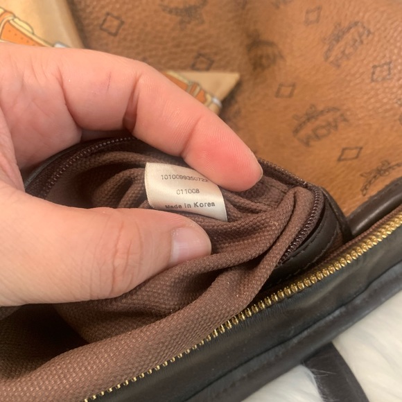 Authentic MCM Medium Tote - Picture 11 of 16